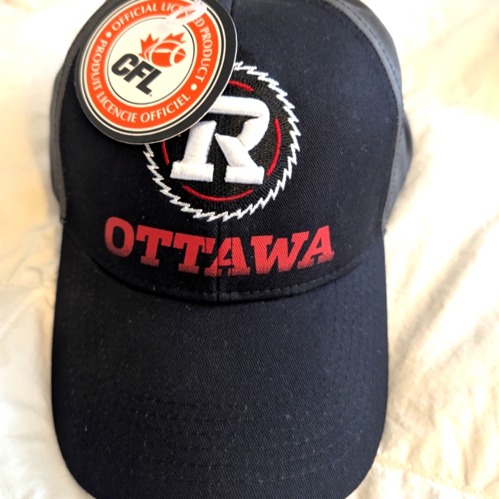 BNWT CFL Ottawa Riders Cap